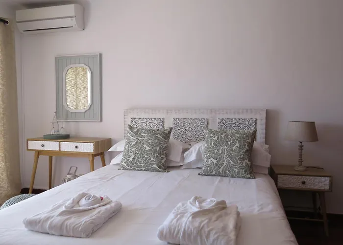 Bed & Breakfast Moments