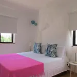 Bed & Breakfast Moments