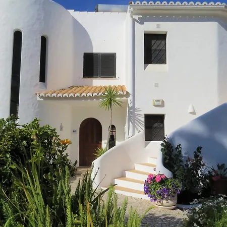 Bed & Breakfast Moments